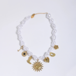 Collier Perles Baroques & Charms Soleil, Clé & Symboles Dorés