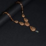 Collier Cascade Médaillons Floraux Émeraude