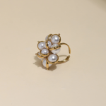 Bague Fleur Perles Nacrées Dorée
