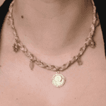 Collier Tressé Rose & Or Charms Soleil & Médaille – Image 2