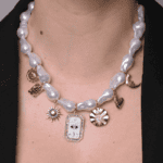 Collier Perles Baroques & Charms Célestes Dorés — Collection Cosmos – Image 2